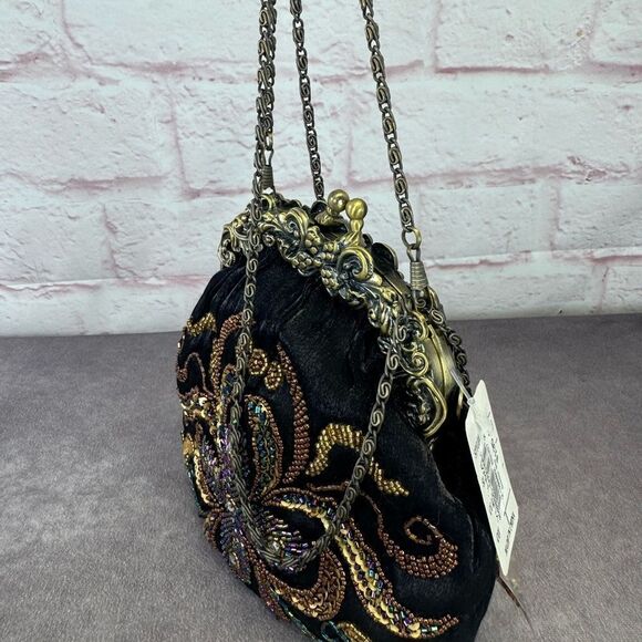 Vintage NWT Silk Beaded Embroidered Black Evening Framed Bag - Picture 4 of 13